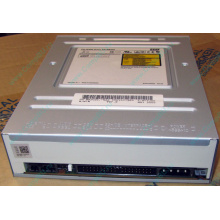 CDRW TSST SR-M8202 IDE white (Северск)