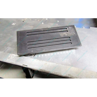 Передняя заглушка от корпуса Intel SR2300 (Северск)